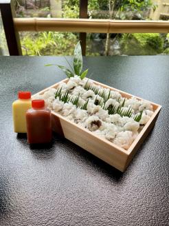 京名物 鱧おとし 30切れ 酢みそ・梅肉付（湯引き鱧）3～4人前＜丹波四季菜料理 宮本屋＞｜京都 鱧 ハモ はも 期間限定 丹波 国産 天然 切り身 ※2026年7月～発送