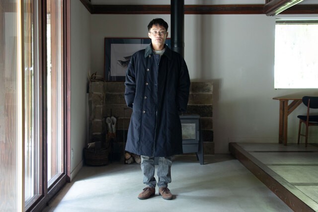 モデル身長：177cm /紺 Lサイズ着用