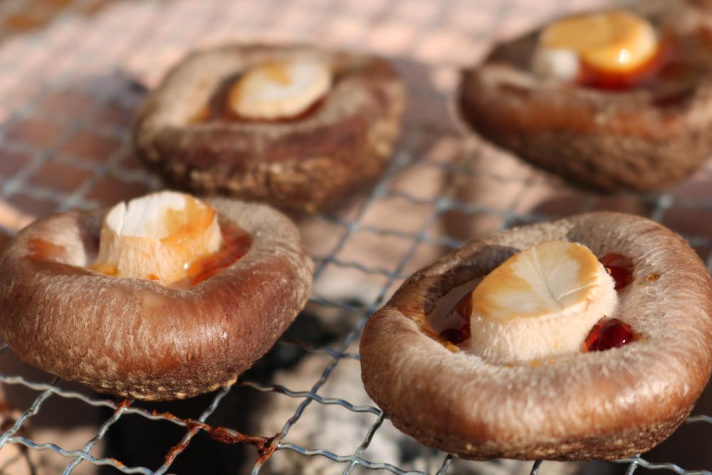 焼き椎茸にすると美味しさをより感じることができます。