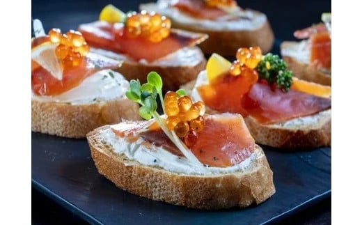 苫屋の燻製プレミアムセットⅤ（燻製や燻製オイル漬けなど20個 合計：1480g）福袋