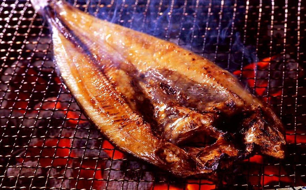 北海道 羅臼産 ほっけ 開き  (真ほっけ)  5枚入 合計約2kg 開きほっけ ホッケ 干物 干し物 冷凍 食品 海鮮 魚介類 北海道産 魚 さかな 小樽市