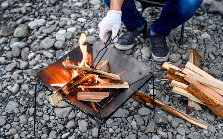 96【KURO】黒染め焚火台 焚き火台 キャンプ用品 アウトドア用品 【081S017】