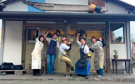 【全6回定期便】バナナブレッド 1本丸ごと約880g／パン バナナケーキ パン バナナケーキ【earth7716factory】[ASBV007]