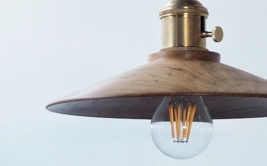 職人の手仕事が生んだ、桜の灯り。