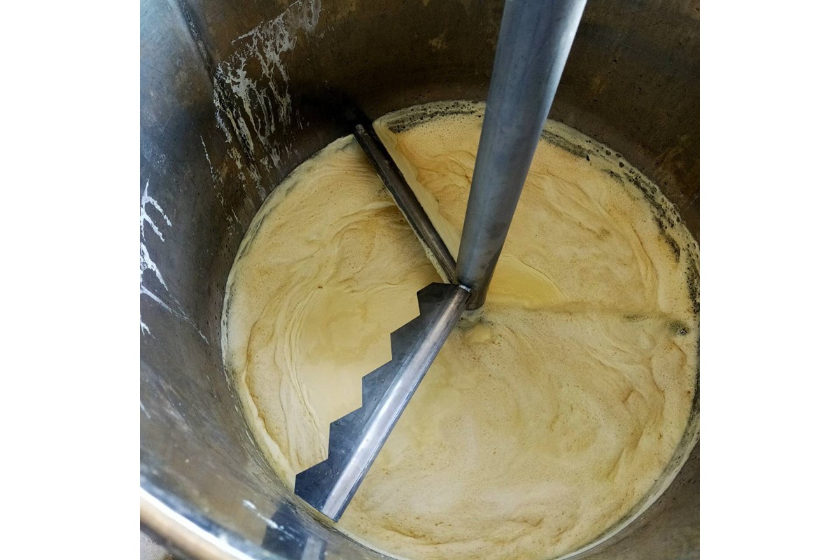 学校給食などの天ぷら油が大変身！地球に優しいエコなEM菌入石けん 海の京都 京丹後からお届け/粉石けん2.0kg＋固形石鹸3個