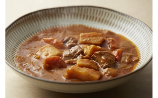 【京料理 美濃吉】黒毛和牛のビーフシチュー＜4個セット＞［ 京都 老舗 料亭 ビーフ シチュー 京料理 人気 おすすめ 国産 グルメ ギフト 贈答用 お取り寄せ 通販 送料無料 ふるさと納税 ］(TB-50)