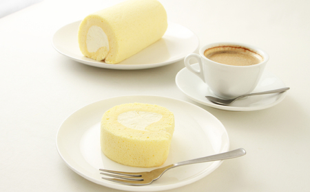 うずらdeルーロー ロールケーキ 1本 うずら屋 | 埼玉県 所沢市 卵 うずら うずらの卵 ケーキ ロールケーキ 焼き菓子 スイーツ お菓子 焼き菓子 洋菓子 生クリーム ふわふわ デザート おいし