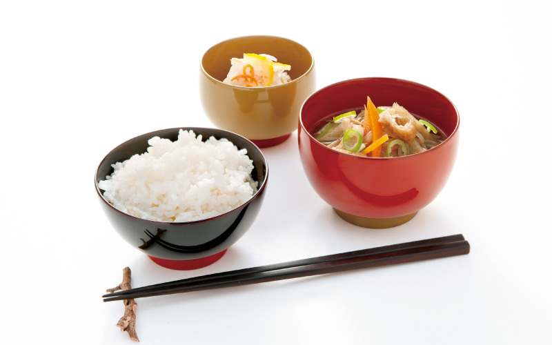 aisomo cosomo 越前漆器キッズ2点セット 《飯椀》ベージュ×ピンク /《小鉢》レッド×ベージュ ツートンカラーのPOPな越前漆器＜100%天然漆＞【老舗塗師屋創業230年】