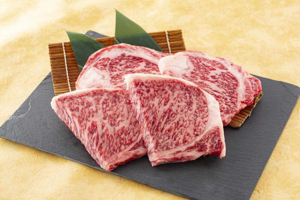 
A5／A4 博多和牛サーロインステーキ 3～4人前 約500g
