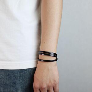 【栃木レザー 3重巻きブレスレット アンクレット】自由にアレンジを楽しめるデザイン レザーカラー：黒 WL009 黒 ブレスレット