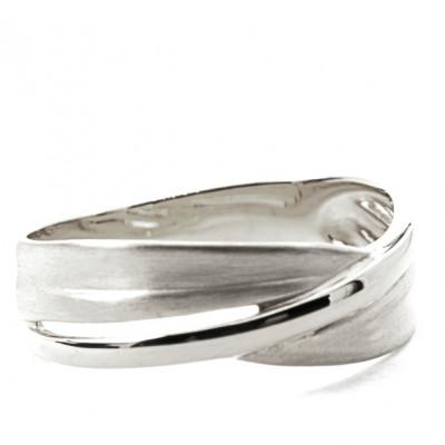 ふるさと納税 笛吹市 PT900地金鏡面　サティーナリング　RMR691-P#16 |  | 01