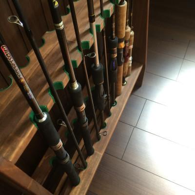 ふるさと納税 横手市 WOOD WORKS ロッドスタンド19本掛け 本体カラー:ブラウン/フェルトカラー:グリーン |  | 03