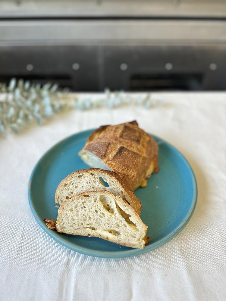 Australian Sourdough　2種セット (全粒粉入りサワードウとゴーダチーズサワードウ)