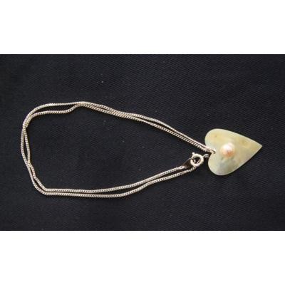 ふるさと納税 志摩市 貝と真珠のペンダント【ハート:アコヤ】 |  | 02