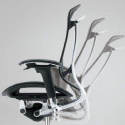 ふるさと納税 横須賀市 オカムラ　オフィスチェア　コンテッサセコンダ　ヘッドレスト付き【ブラック】 国産 |  | 02