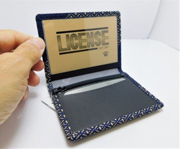 甲州印伝オリジナルブランド「庵（いほり）」 免許証入8209　K0364-C