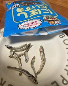 ペットフード マルトモ 減塩にぼしだいすきミニ 40g×15個セット おやつ にぼし 減塩 犬 猫 国産 国内加工 保存料 着色料 不使用 伊予市｜C154