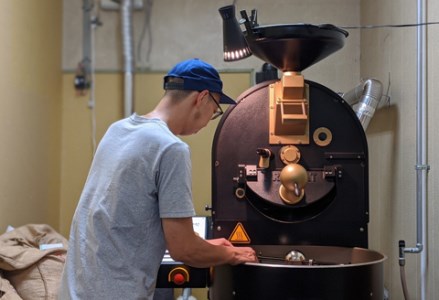 自家焙煎スペシャルティコーヒー ＜粉＞100g×5種（計500g）セット ブレンド＋シングルオリジン4種 ふるさと納税 飲料 コーヒー