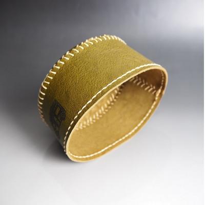 ふるさと納税 御坊市 心躍るリアルレザーの質感!　牛革OD缶カバー  OLIVE |  | 03