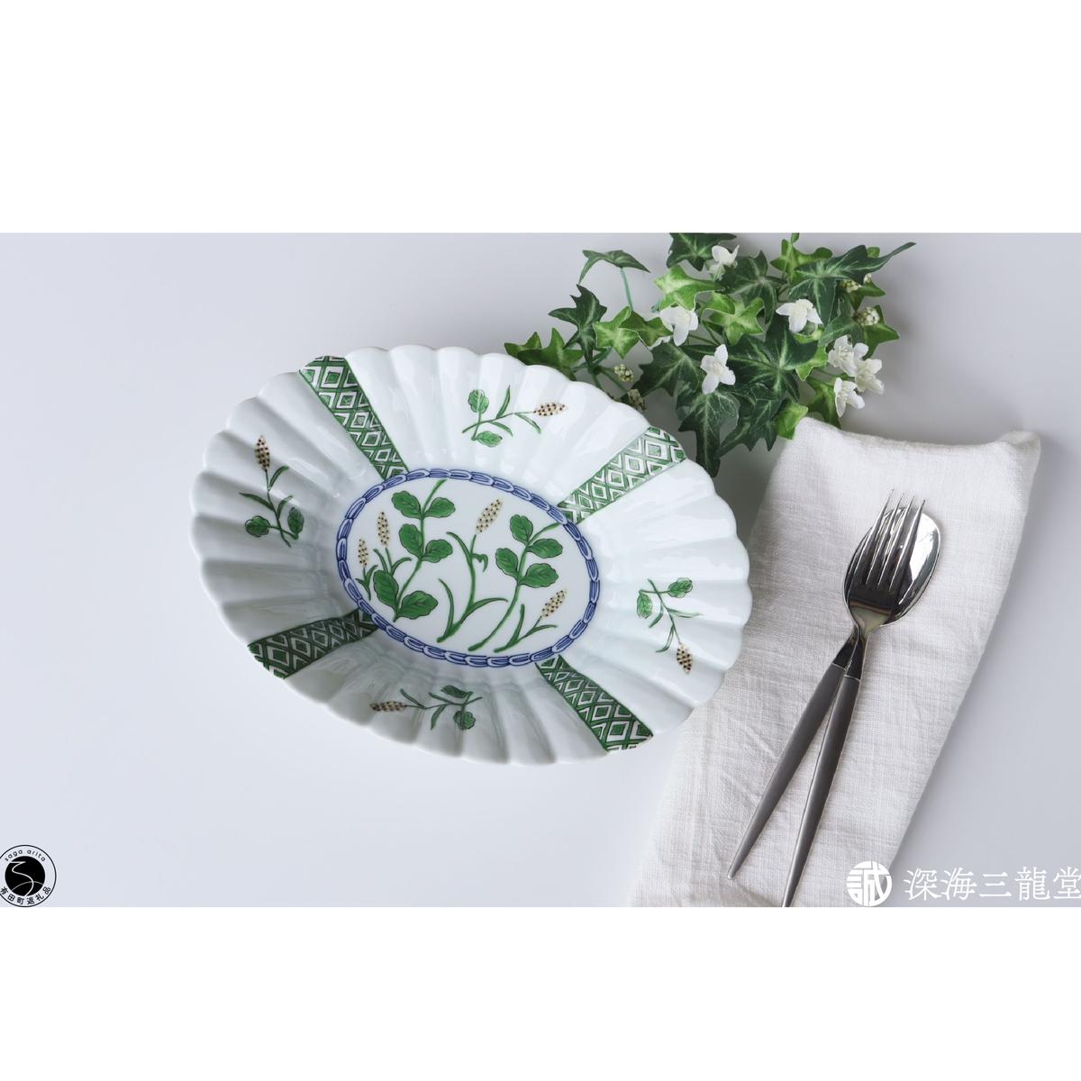 有田焼 富や繁栄の象徴「麦」をデザインした菊型楕円鉢/宝泉窯 深海三龍堂 A22-21