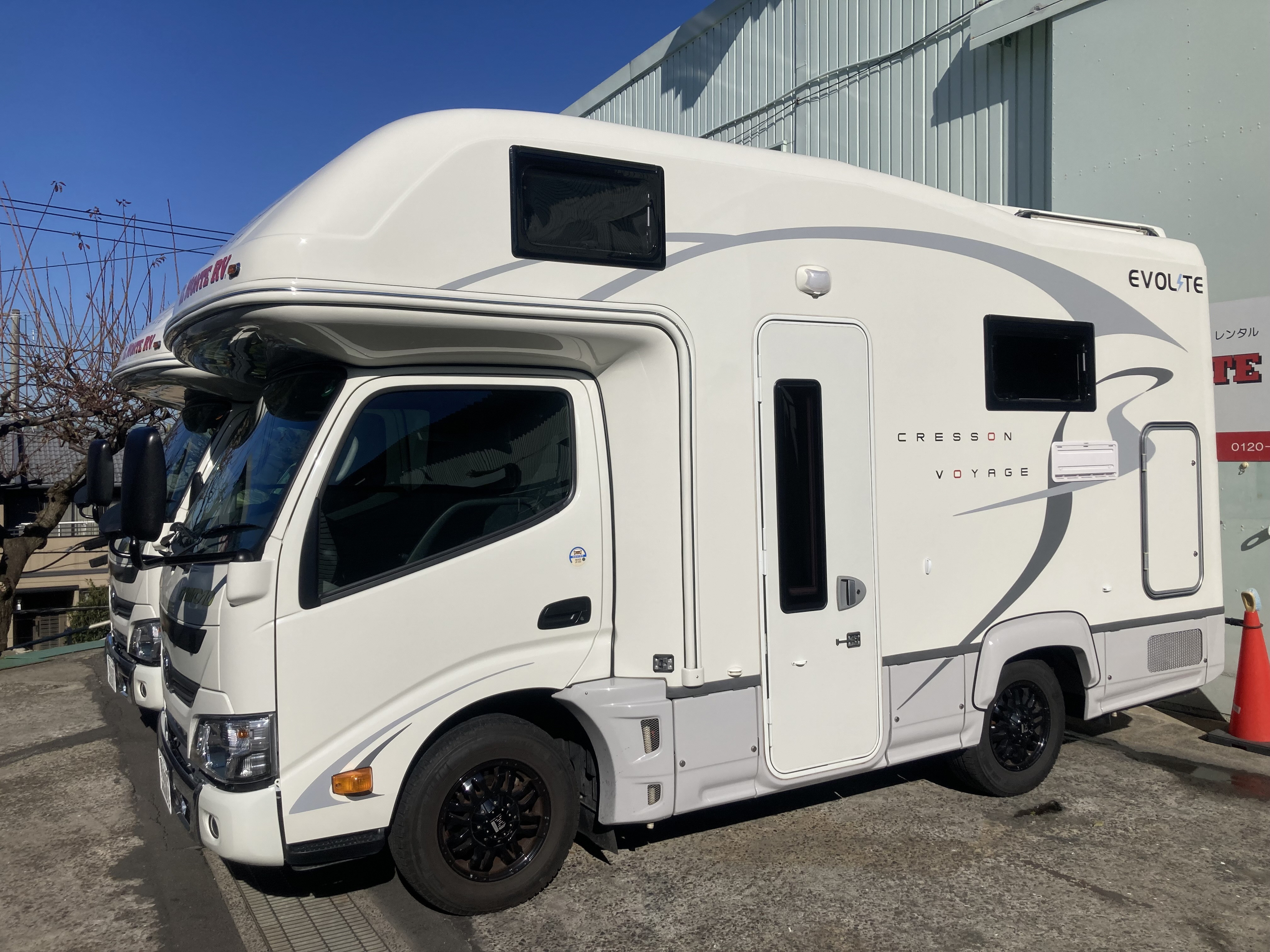 
【ペット可 ！平日限定】 最新型 キャンピングカー で RV パーク七里川・２泊プラン（最大7名様まで）
