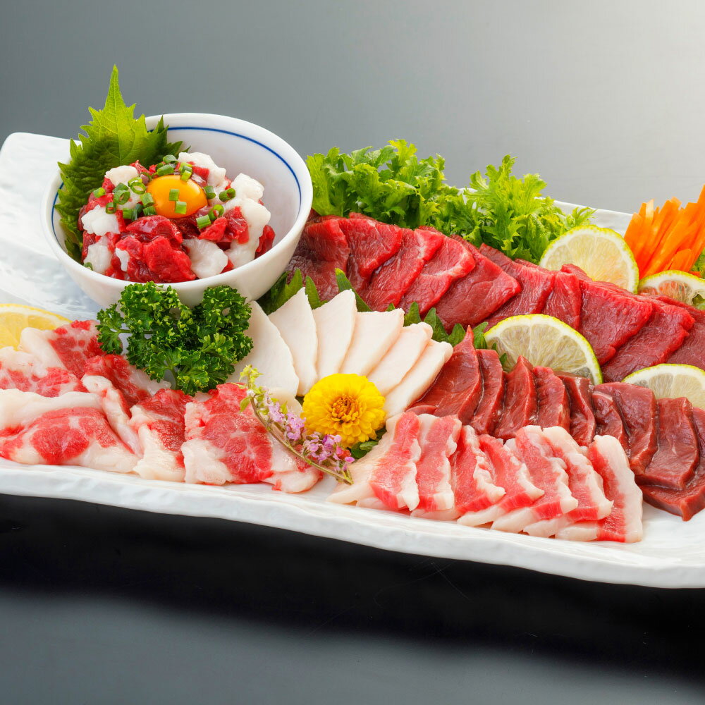 【ふるさと納税】【桜屋】馬刺し 6種セット 計540g 赤身・コウネ・ハツ・サガリ・フタエゴ・ユッケ 専用醤油付き：150ml×1本 馬肉 お肉 馬刺 刺身 希少部位 しょうゆ 冷凍 熊本県 熊本市 送料無料