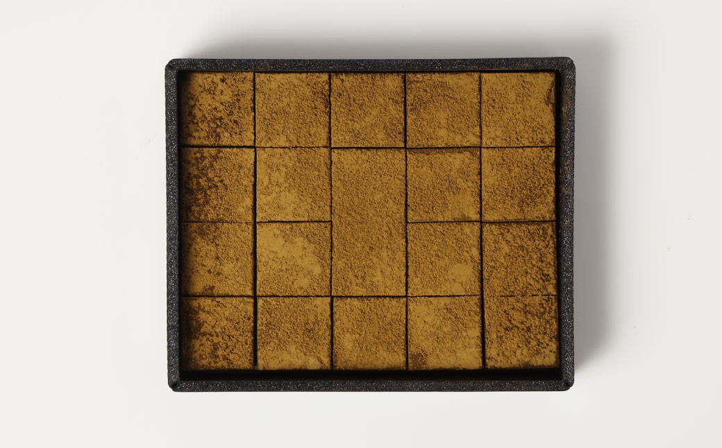 【4回定期便】 《冷凍》 北海道生チョコレート （ほうじ茶） 5箱×4回 合計20箱