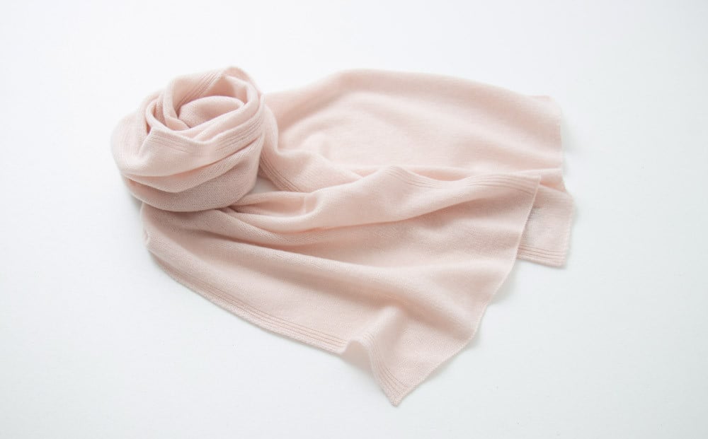 
            【期間限定(12/26～1/31)寄附額】【UTOカシミヤ】天使のマフラー〈アイスピンク〉カシミヤ 100% 岩手県 北上市 H0129　
          