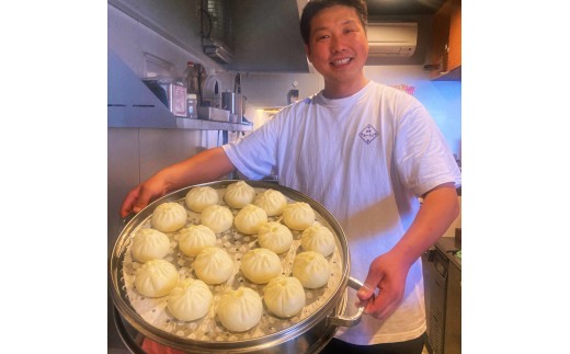 【二人で飲茶セット】焼き餃子（冷凍）10個、肉まん2個、桃まん2個