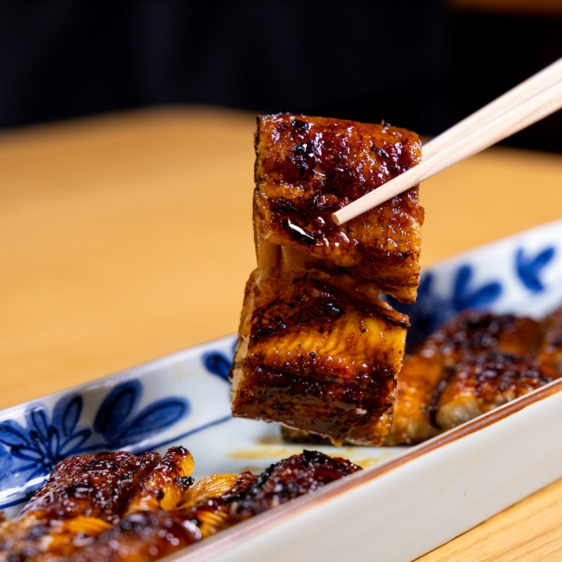 うなぎ割烹 和(なごみ)自慢の鰻のかば焼き(4尾) ( 鰻 うなぎ かば焼き 鰻のかば焼き 国産 送料無料 松浦市 )【G0-017】