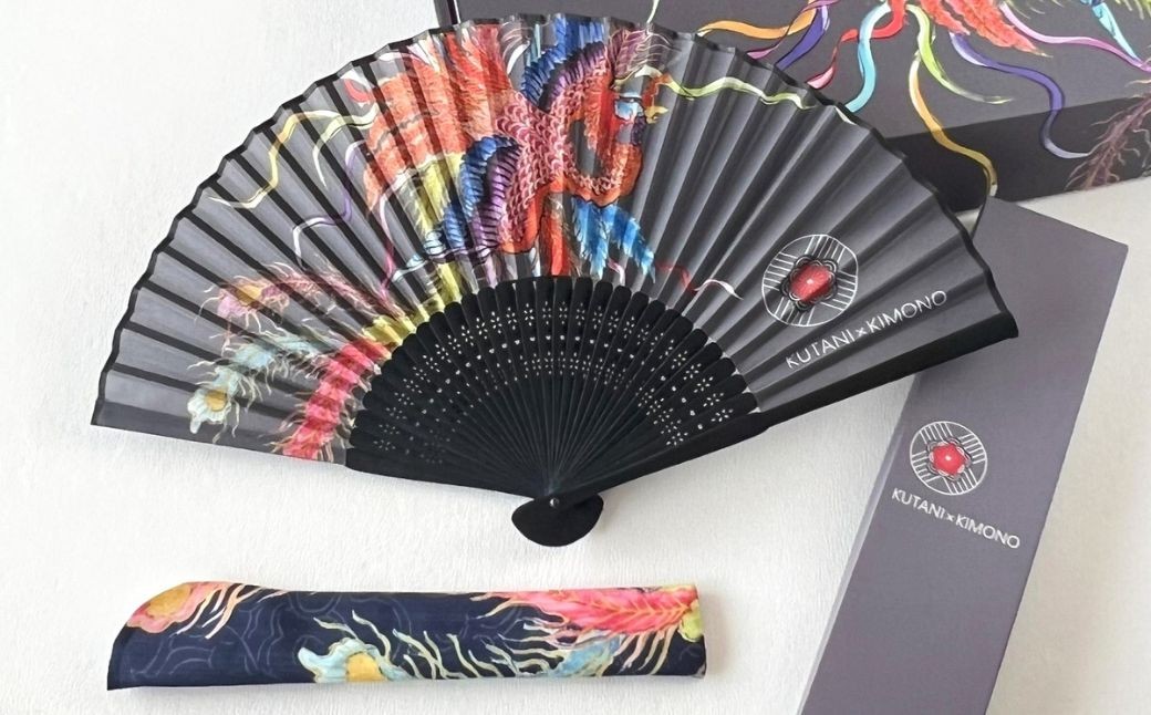 [KUTANI×KIMONO] 扇子 鳳凰（同柄収納袋・化粧箱入）| 石川県 小松市 【デクシオーラ株式会社】 am003n00