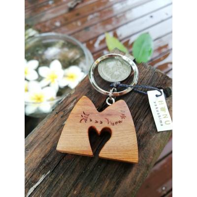 ふるさと納税 屋久島町 屋久杉イニシャルキーホルダー　”M”