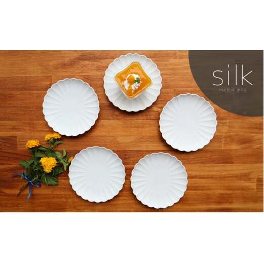 【デザート皿にも！かわいい和食器】有田焼 菊割銘々皿 silk 5枚セット【まるふく】取り皿 取皿 とりざら 取り皿セット ケーキ皿 銘々皿 銘銘皿 ケーキプレート 食器 器 うつわ | 40000円