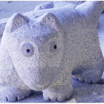 ふるさと納税 桜川市 可愛い犬の彫刻石　「ぼくの家」