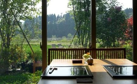 【ギフト用】里山のオーベルジュ薪の音　1泊2食付2名様宿泊券（世界遺産等　観光案内付）