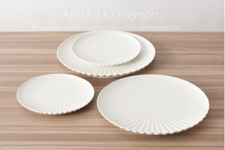 白泡化粧ハーフ菊割皿(16cm/23cm各2枚)