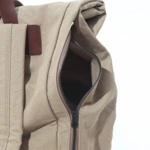 ALBERTON社の米軍帆布ARMY DUCKのロールバックパック　カーキードラブ色【1679125】