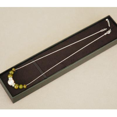 ふるさと納税 近江八幡市 [木珠×真珠]希少天然木と西の湖「琵琶パール」チェーンネックレス(緑) |  | 01