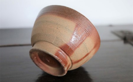 あんじ窯 陶　井口の（ペア）備前緋襷湯呑碗（朝顔型）口径10cm 高さ5.5cm 食器 雑貨 キッチン用品 和 和風 普段使い 備前土 薪窯 四昼夜焼成 緋色模様 熱さを感じにくい 小鉢 個性 高温 