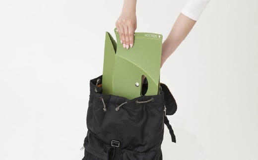 耐荷重100kg！ 折りたたみ椅子 アウトドア コンパクト 軽量 キャンプ 屋外 子供 パタット 折りたたみイス PATATTO180 オリーブ 【3色から選べる】 ～シリーズ累計88万個！アウトドア