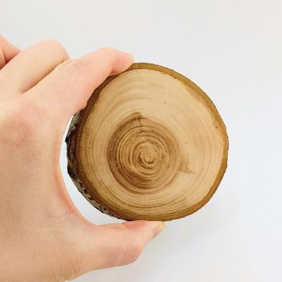 ふるさと納税 五所川原市 木製コースター 1枚 特製リンゴ枝コースター 木で繋がる「きづなコースター」青森県五所川原市 |  | 01