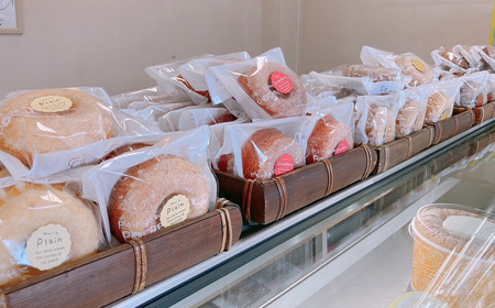 No.612 秩父レーズンサンド（4個）と焼きドーナツ（4種）のセット