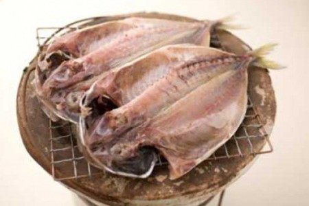 無添加干物新鮮ふっくら身はぷりっぷり！あじ開き〈16枚入り〉