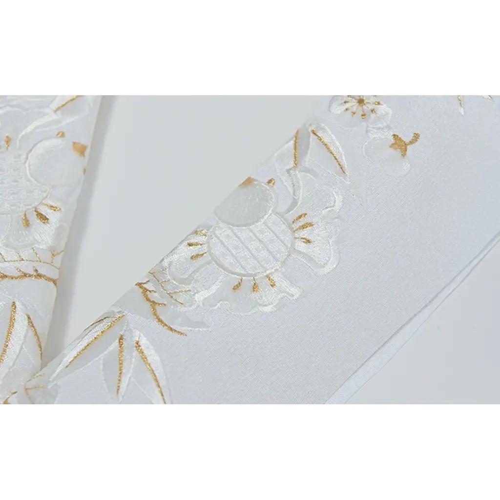 半衿　松竹梅にふくらすずめの柄　ししゅう　白地に白と金の糸 刺繍 織物 ファッション 和装 篠原縫製