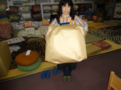 和室にも洋室にもピッタリ合う、本仕立の「もめん綿入り丸座」【CW47W1】