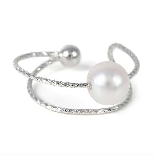 【ふるさと納税】1097　K10WGあこや本真珠イヤーカフ シャイン　　K10 ホワイトゴールド WG あこや真珠 イヤーカフ 伊勢志摩 アクセサリー ジュエリー フォーマル カジュアル ギフト 伊勢市 10金 片耳