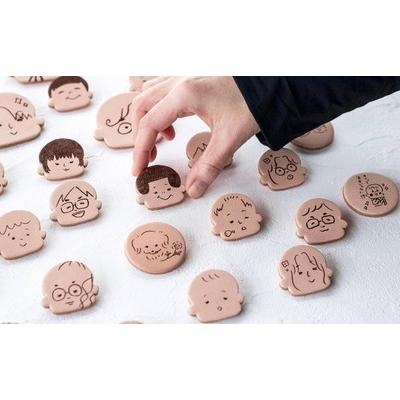 ふるさと納税 五城目町 革製似顔絵ブローチ(大)いただいた写真から似顔絵を作成[No.5880-3208] |  | 01