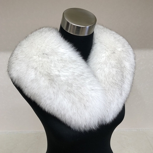 大判 ファー マフラー サガ フォックス ナチュラルホワイト／西本毛皮商店 豪華 毛皮 リアルファー 綺麗目 上品 お洒落 ファッション