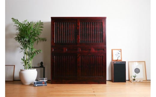 
            旭川家具 山室家具製作所 民芸家具 北の匠(H) No.1 水屋 150 カバ 【 国産 無垢 インテリア 木製 収納 民芸 ダイニングボード 食器棚 キッチンボード ダイニング キッチン 北海道 】 _03244
          