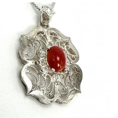 ふるさと納税 奈良市 唐草模様と宝石のシルバーネックレス(赤珊瑚) |  | 01